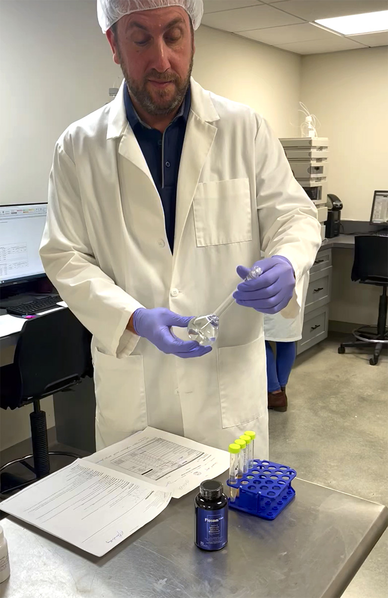 dr-steve-in-lab2